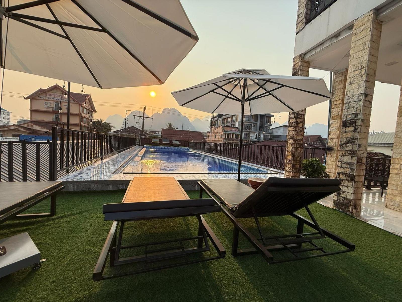 A P S Moutain View Hotel ヴァンヴィエン エクステリア 写真