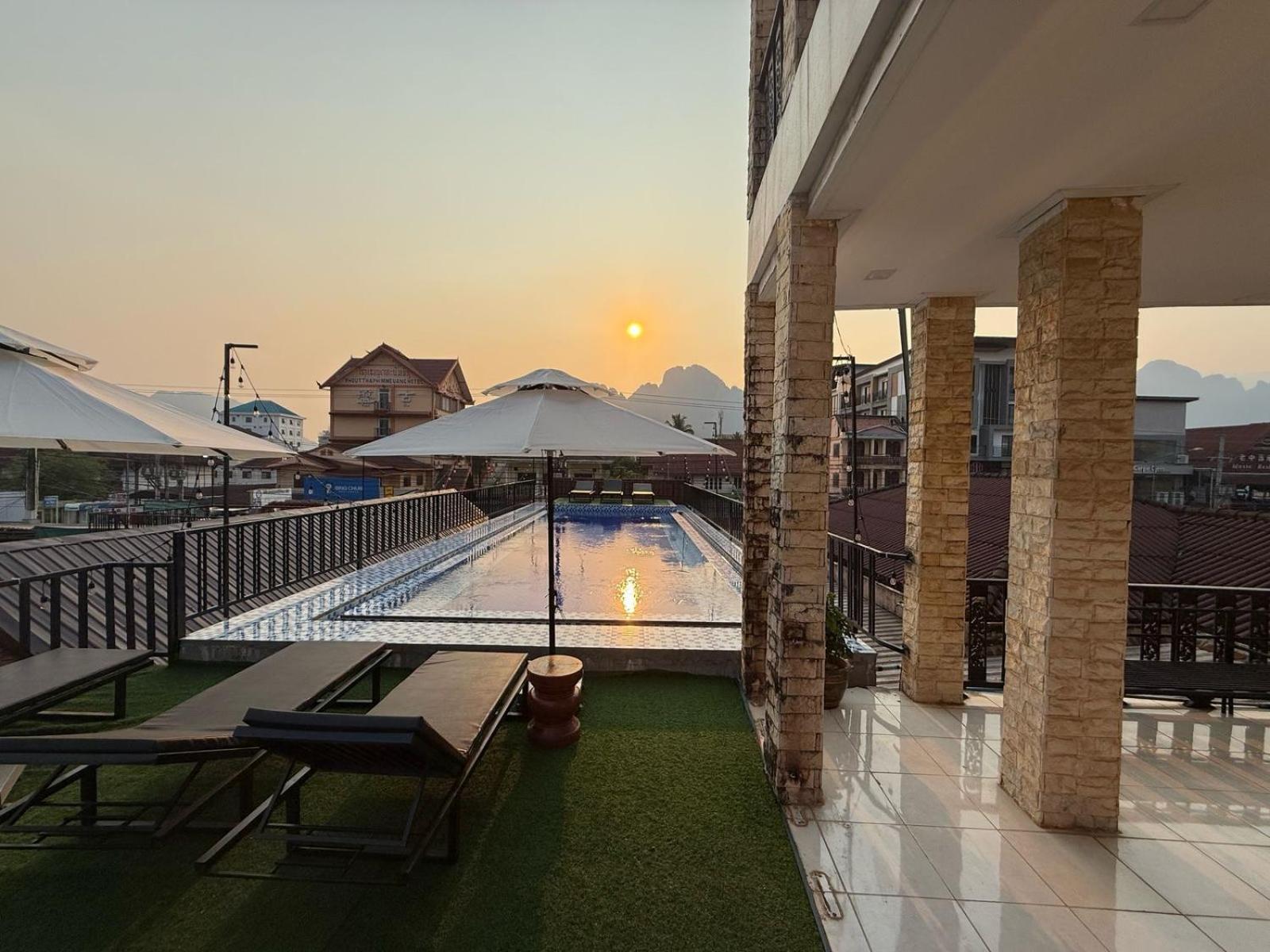 A P S Moutain View Hotel ヴァンヴィエン エクステリア 写真
